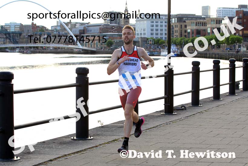 The 2022 Bridges of the Tyne 5 Mile (organised Tyne Bridge Harriers), Quayside, Newcastle, Tuesday, July 5th. Photo: David T. Hewitson/Sports for All Pics